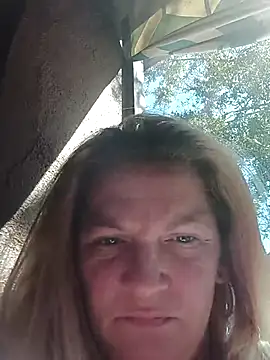 Goldenndoll online show from November 13, 4:28 pm