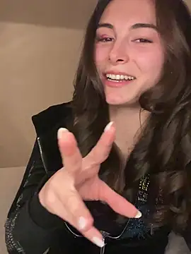 SophiiaStarr online show from April 18, 7:58 pm