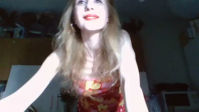 Tiluu1 online show from February 14, 9:06 pm