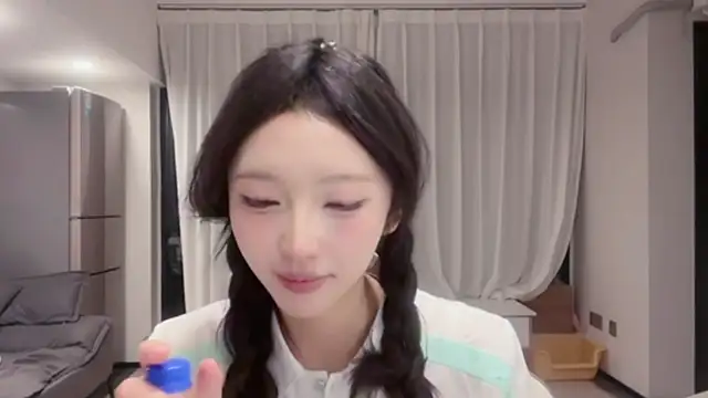 ZhaoZhao-ZM online show from September 19, 2:05 pm