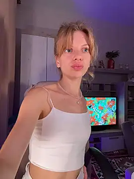 mari  papi online show from July 30, 4:41 pm