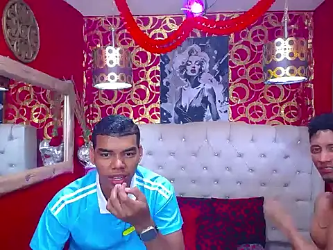 TWOBOYSPEINHOT online show from October 11, 11:51 pm