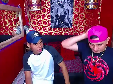 TWOBOYSPEINHOT online show from November 20, 12:22 am