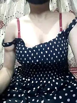 Snapshot of wow_couple chatting on October 20, 2:31 pm wow couple online show from October 20, 2:31 pm