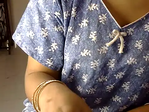 dreamgirl20262 online show from October 23, 6:14 pm