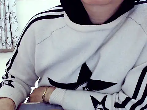 Ami 8x online show from December 4, 10:32 pm