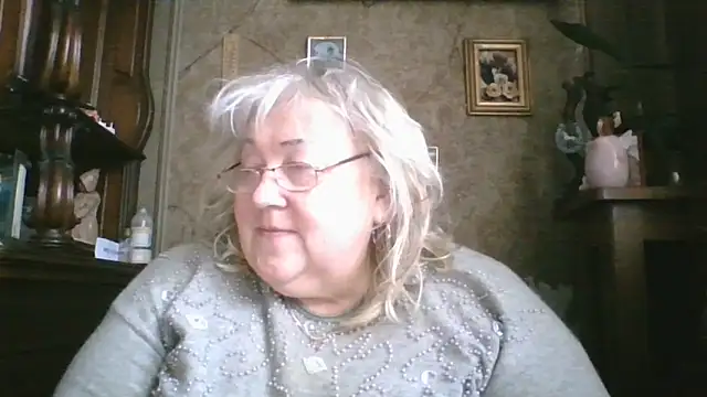 Lala-Love56 online show from April 3, 6:33 am