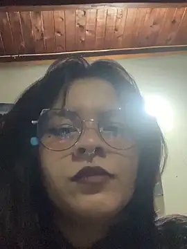 Snapshot of SweetKimi_ chatting on October 6, 10:58 pm SweetKimi online show from October 6, 10:58 pm