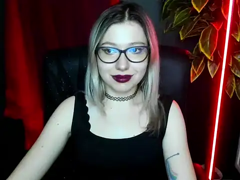 loveHeidi online show from February 24, 9:52 am