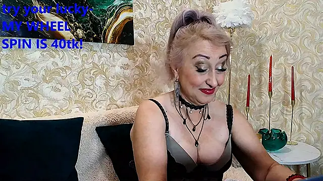  Sara  Smith  online show from December 2, 6:04 am