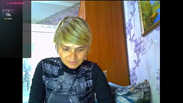 SaraSnow  online show from September 22, 5:44 pm