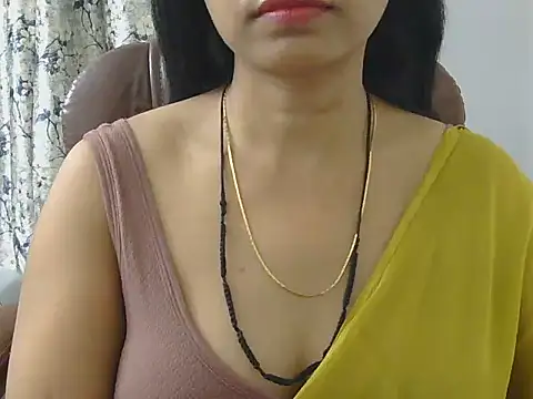 MISS SOMIYA online show from April 11, 5:05 pm