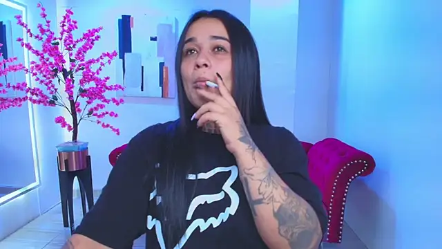 Black roseee online show from February 3, 6:22 am