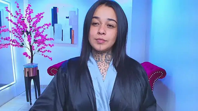 Black roseee online show from February 3, 6:40 am