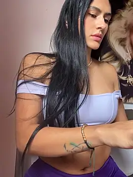 juliana1920 online show from October 31, 4:44 pm