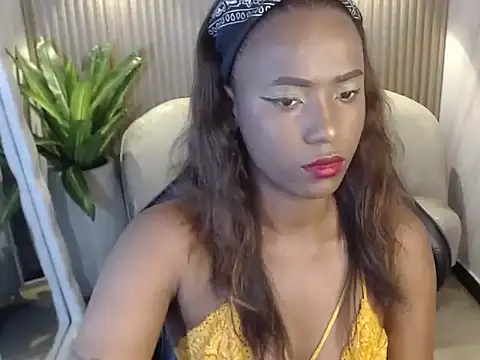 Snapshot of ebony_rose_tf chatting on October 16, 9:17 pm ebony rose tf online show from October 16, 9:17 pm