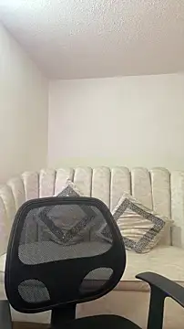 AnnieCollings online show from October 28, 12:16 am