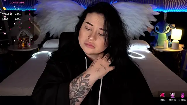 SerahMirabeli online show from November 29, 8:13 pm