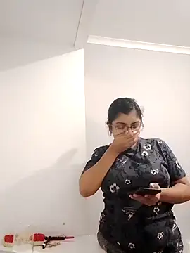 Shyspicy pie online show from September 27, 6:37 pm