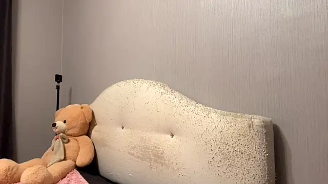 CatherinDream online show from December 2, 1:35 pm