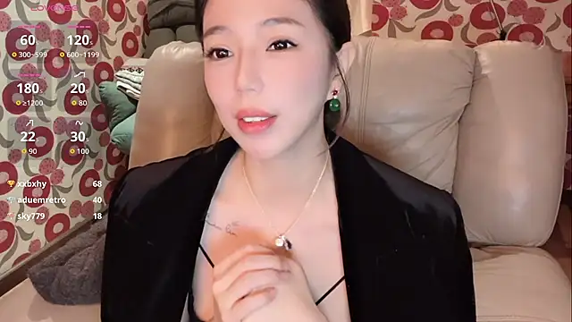 miss-lin online show from October 30, 2:29 pm