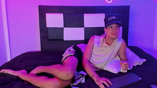 Lucky boys  X online show from April 14, 3:34 pm