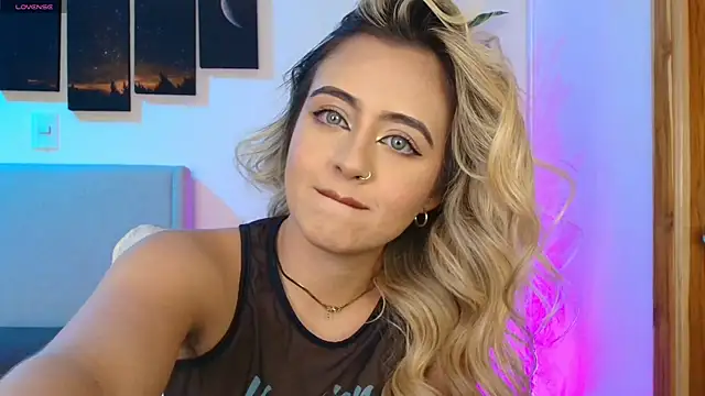 MaryMoon  online show from February 1, 1:26 am