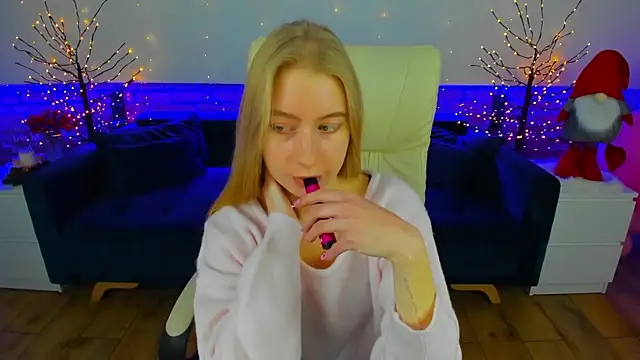 Alina Blonde online show from January 13, 6:41 am