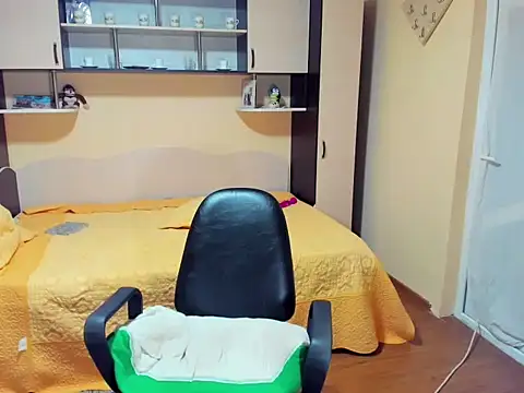 Soffy Skye online show from April 8, 4:47 am