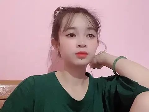 Snapshot of Suna7383 chatting on October 3, 6:46 pm Suna7383 online show from October 3, 6:46 pm