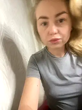 MartaLuna  online show from October 18, 5:48 pm