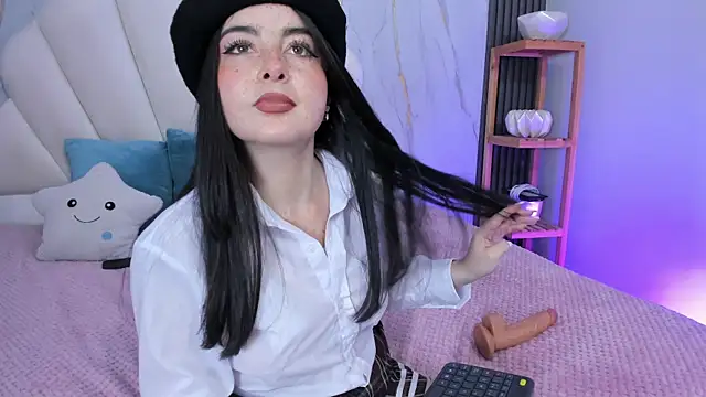 Ashleypetit online show from April 25, 1:03 pm