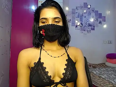 Snapshot of Sweetangle24 chatting on October 13, 3:04 pm Sweetangle24 online show from October 13, 3:04 pm