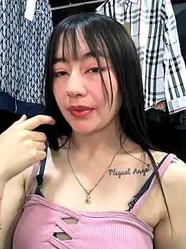 Wayne-and-Milu online show from February 20, 5:03 pm