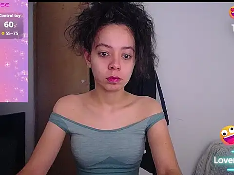 Snapshot of Annie_rosse1017 chatting on September 19, 9:52 am Annie rosse1017 online show from September 19, 9:52 am