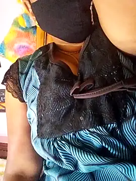 TAMI KAYAL online show from November 10, 8:20 am