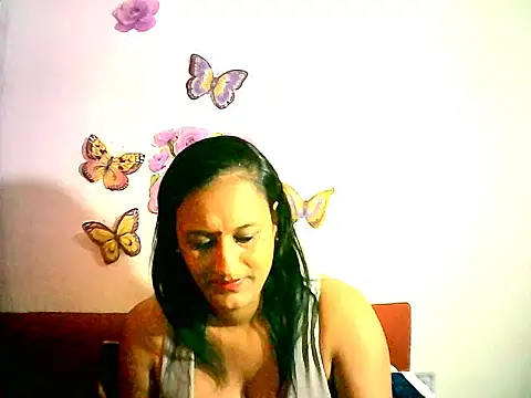 Indiansexyboobs18 online show from November 10, 8:20 am