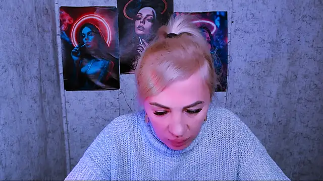 EmmaCat  online show from September 30, 6:41 am