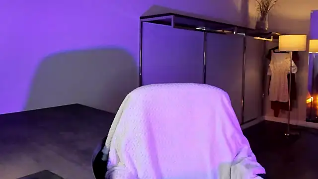 Melloudy online show from December 4, 7:54 am