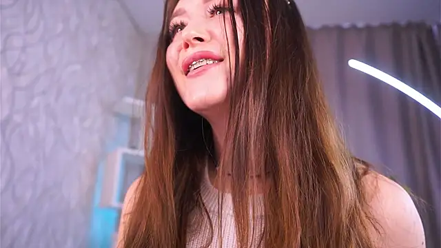 AlinaOrf online show from October 25, 5:37 am