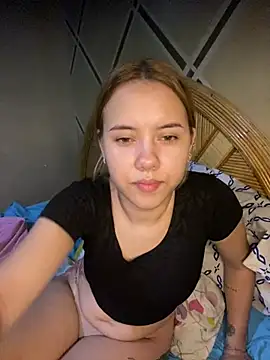 coupleyys online show from March 31, 11:38 pm