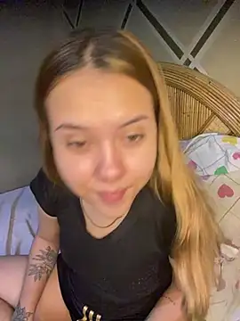 coupleyys online show from February 11, 10:33 pm