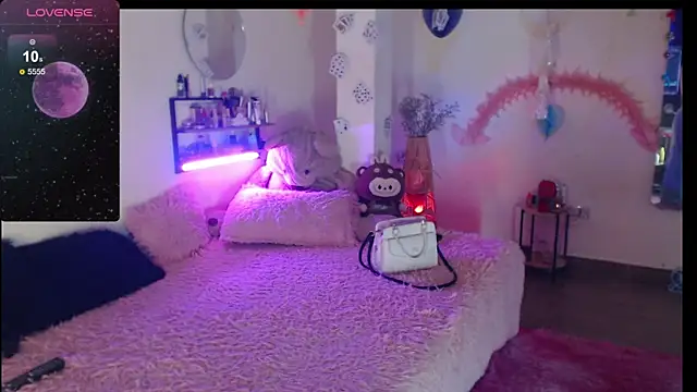 danny 1hotcute online show from June 15, 12:27 pm