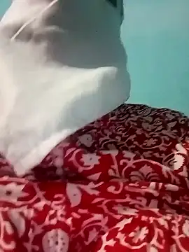 Love-890 online show from November 19, 8:31 pm