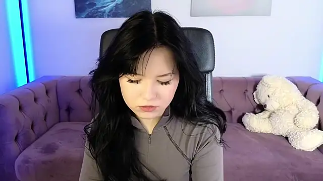 Aurora Gilbert online show from October 8, 11:03 am