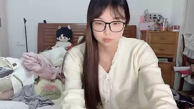 Akong11 online show from December 1, 2:09 pm