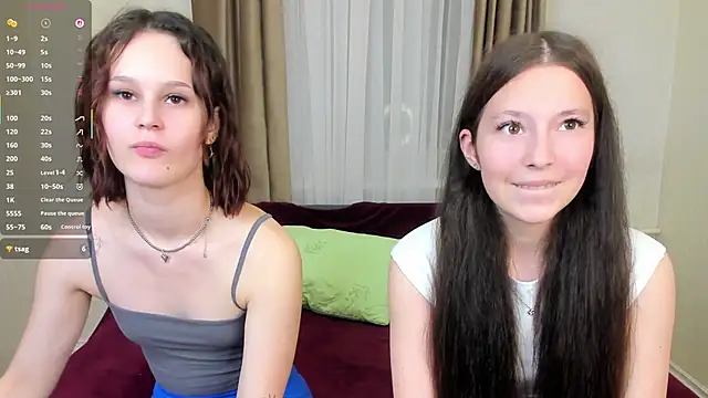 Snapshot of GabrielleLynchard chatting on September 21, 7:23 pm GabrielleLynchard online show from September 21, 7:23 pm