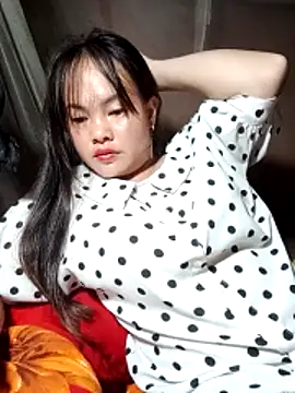 emilyzz online show from March 26, 2:19 pm