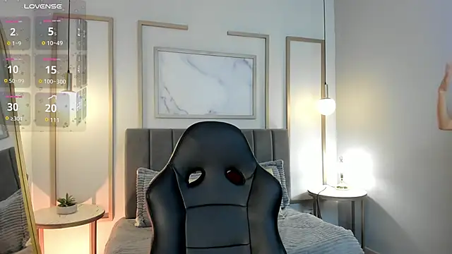 Tiffany Low online show from March 17, 3:38 pm