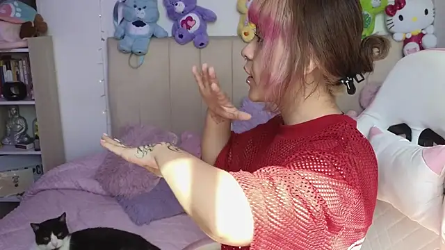 NekoWaifu online show from April 22, 2:14 pm